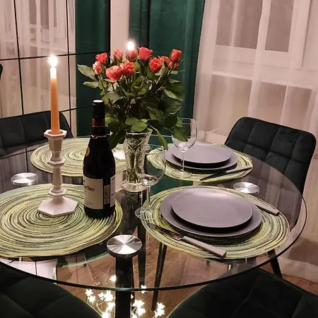 شقة Heart Of With Terrace & Old Town View *