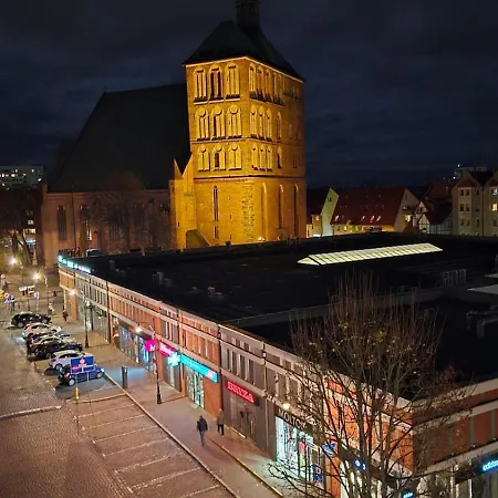 Heart Of With Terrace & Old Town View Apartment Kolobrzeg